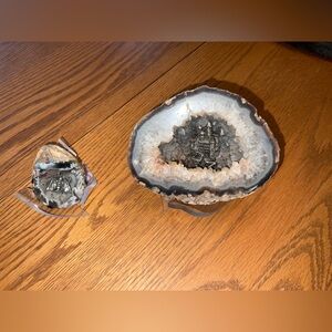Natural Agate Geode Decor with Castle and Dragon